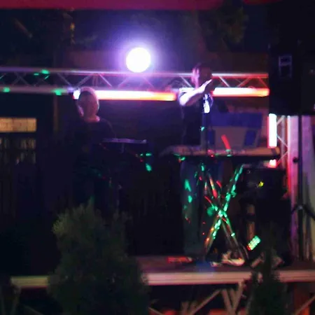 ゲストハウス Neptun ψ 3*