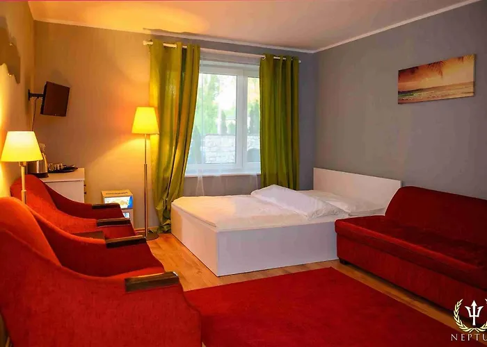 Neptun ψ 3* Jastrzębia Góra